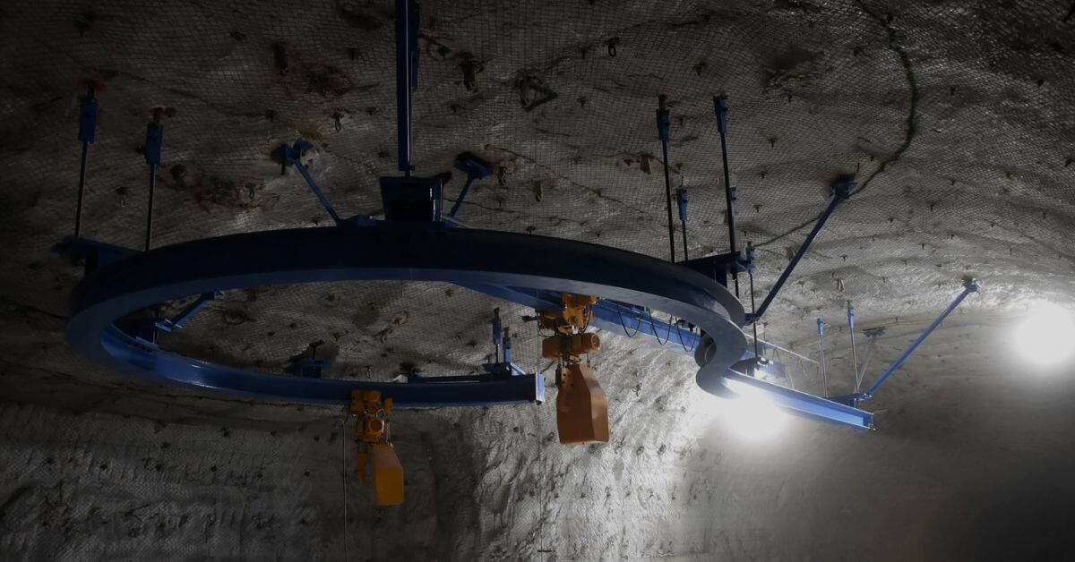 monorail crane with ER2 electric chain hoist with motor trolley and steel chain container