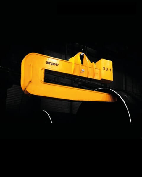 C-Hook ready for use in steel manufacturing facility
